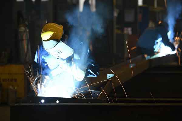 如何處理鋼結(jié)構(gòu)加工成形中變形問題？