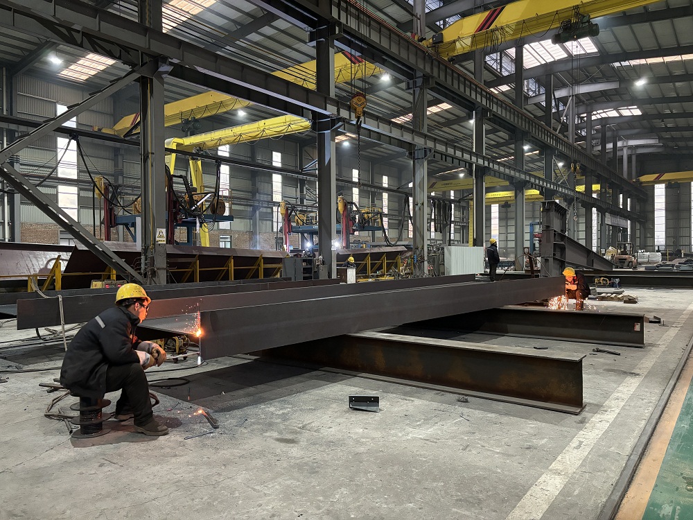 山西鋼結(jié)構(gòu)廠家，鋼結(jié)構(gòu)施工安裝